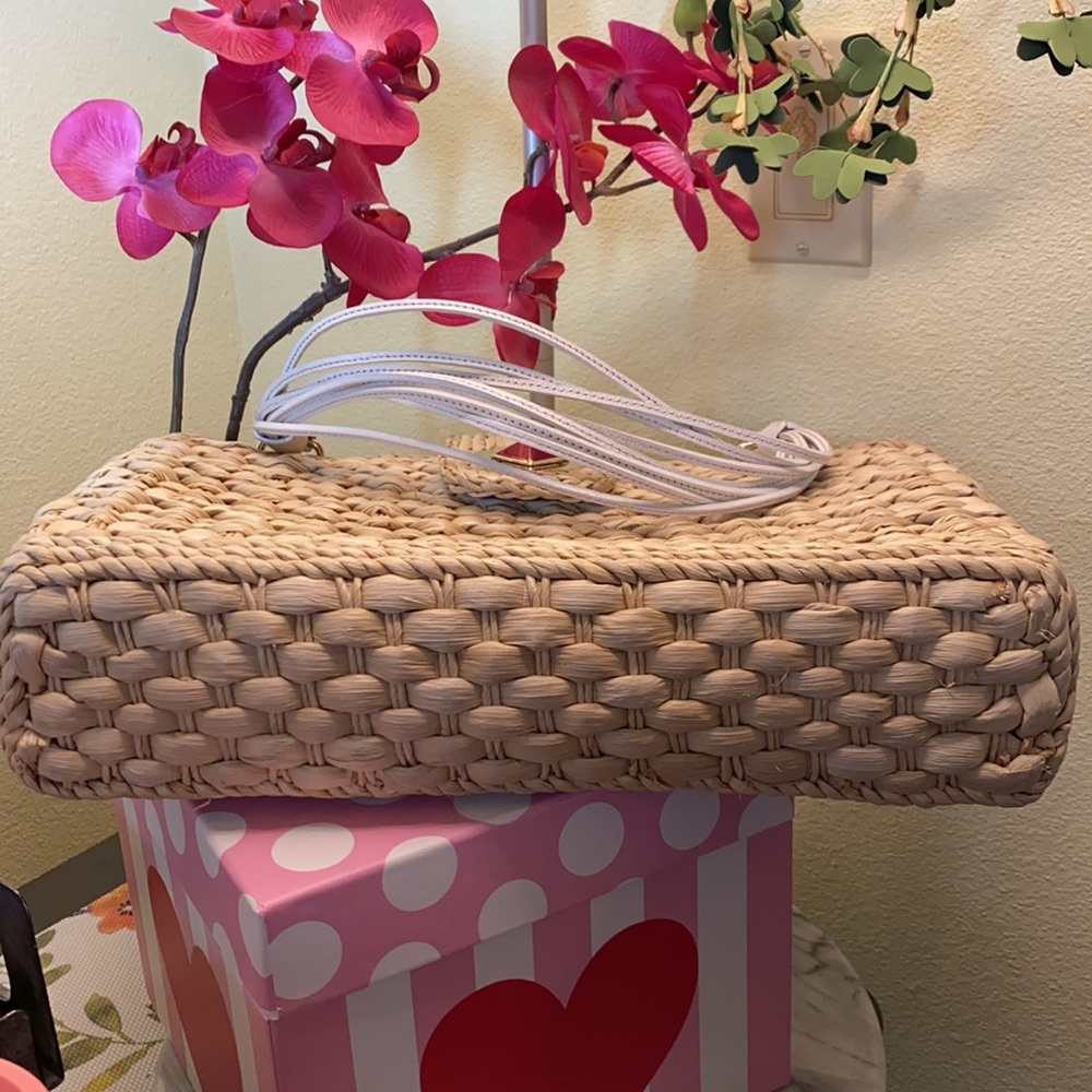 Kate Spade Wicker - Picture 7 of 13